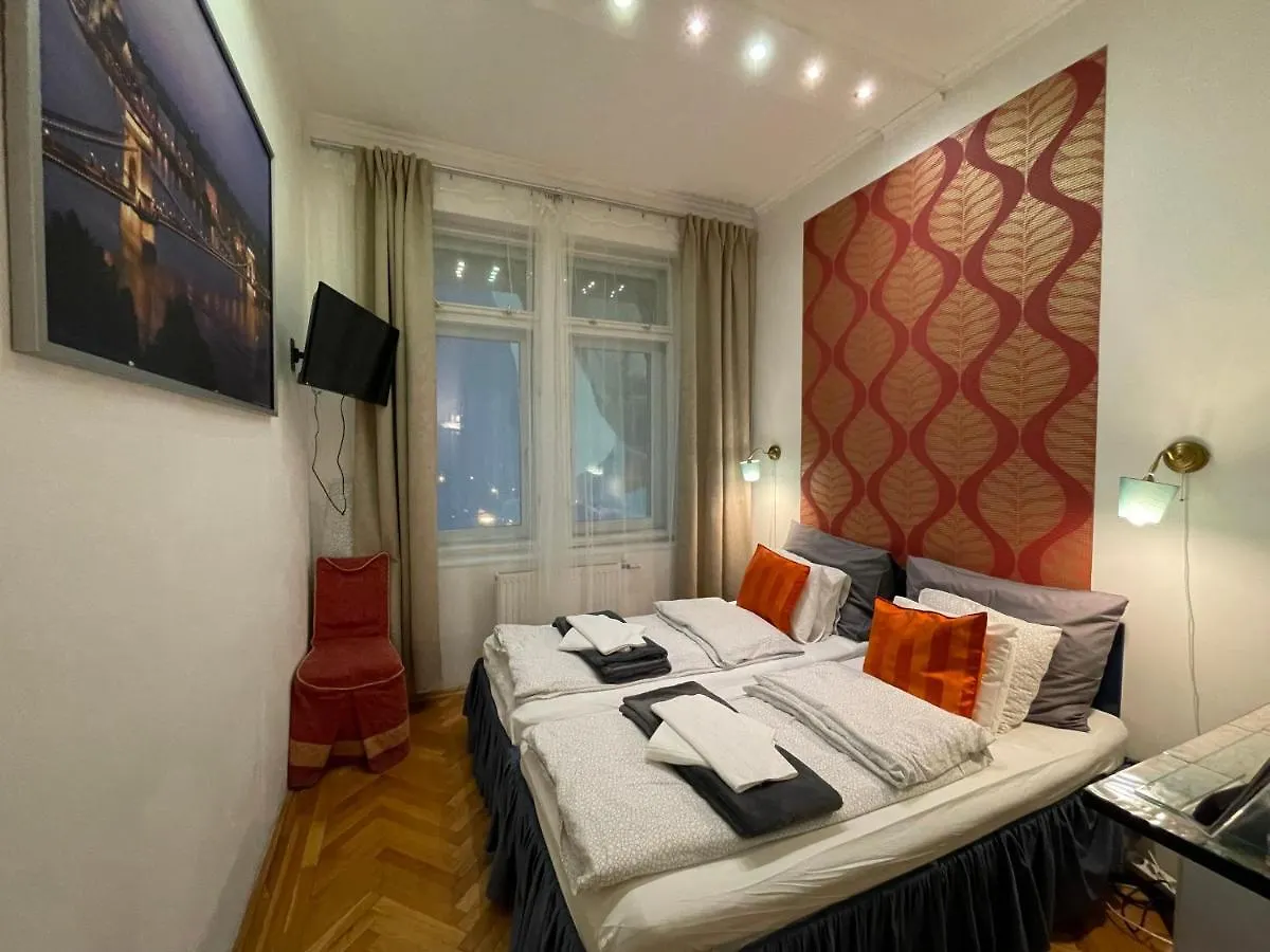Bed and Breakfast Centerpoint Panzio à Budapest Couette-café